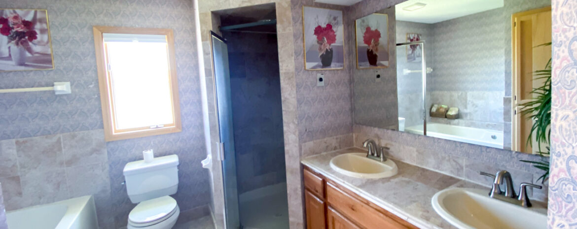 Andover Home073